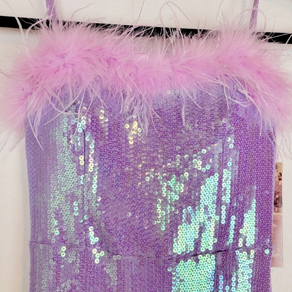 NWT Emerald Sundae Juniors Sequined Strapless Feather-Trim Gown in Lilac - Picture 5 of 12